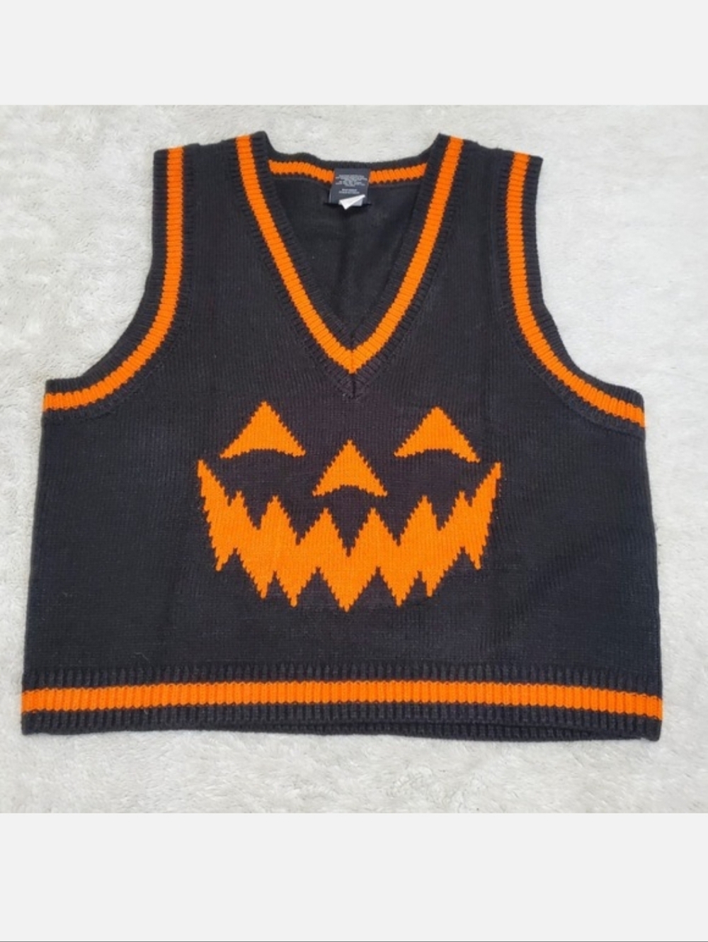 Social Collision Black Orange Knit Halloween Pumpkin Cropped Vest‎ Women Large